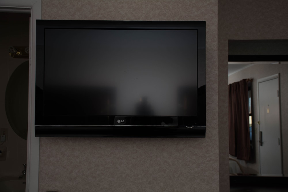 Atlantic Inn & Suites - photo 24