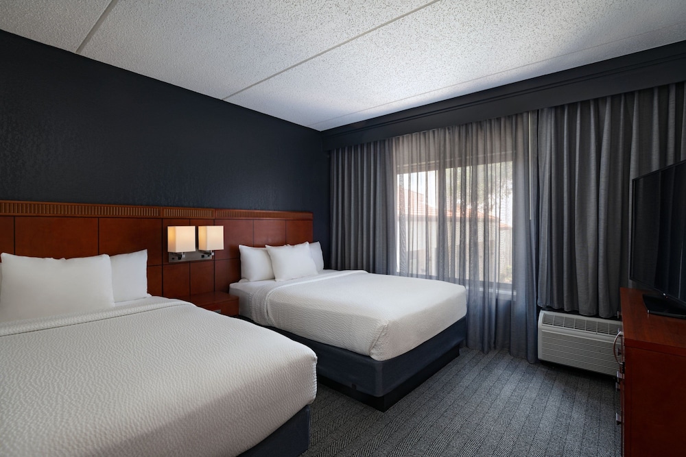 Courtyard by Marriott San Antonio Downtown Market Square - photo 5