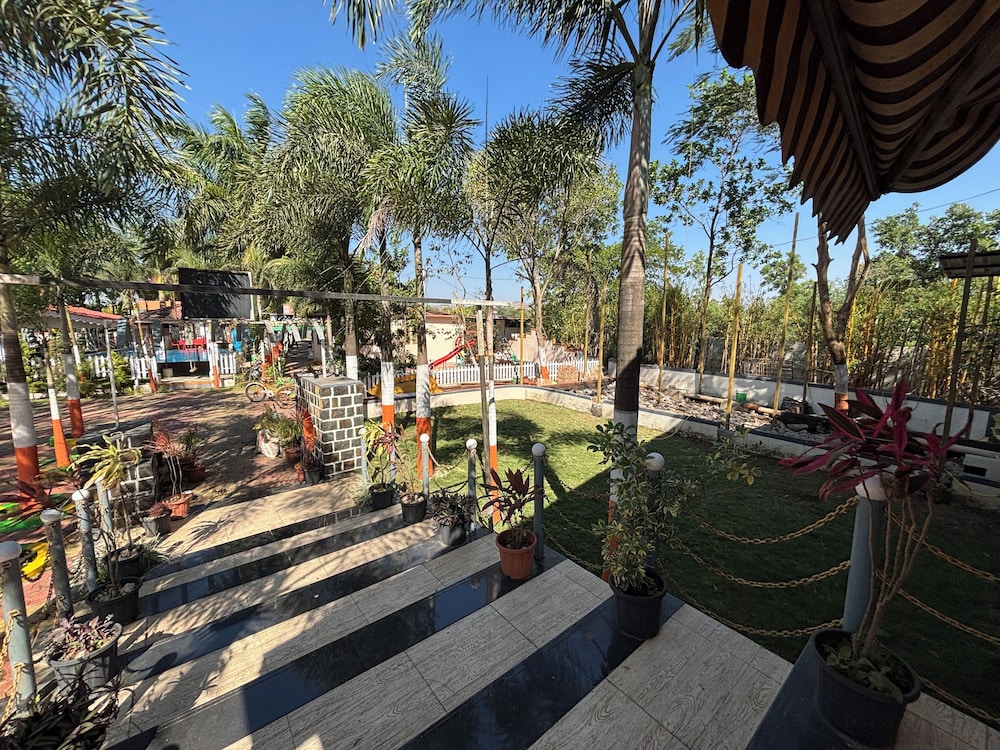 Green Paradise Trimbak — hotel in Trimbak