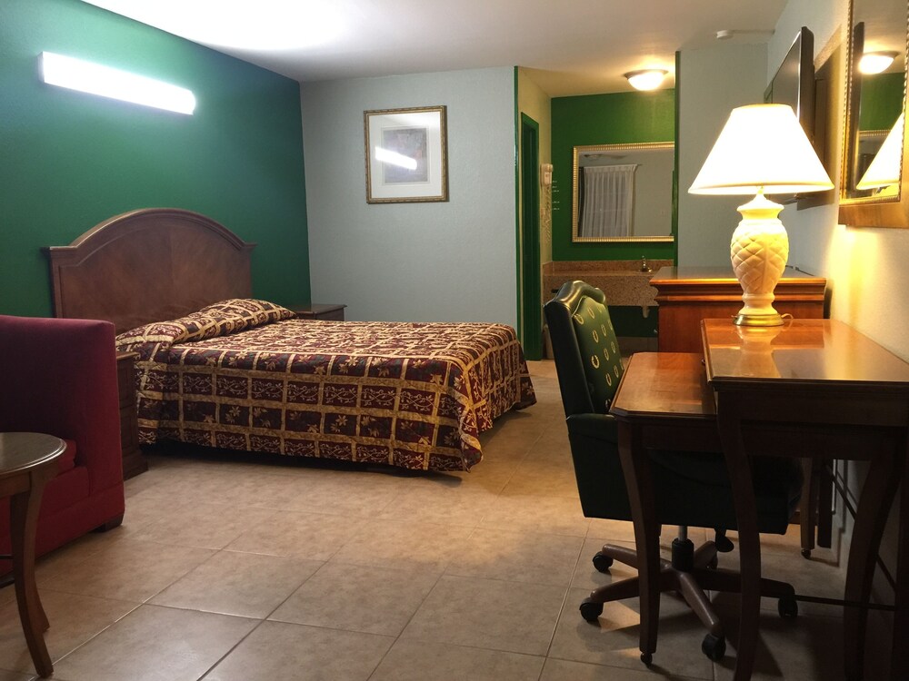 Texas Inn Brownsville by Hotel O - photo 9