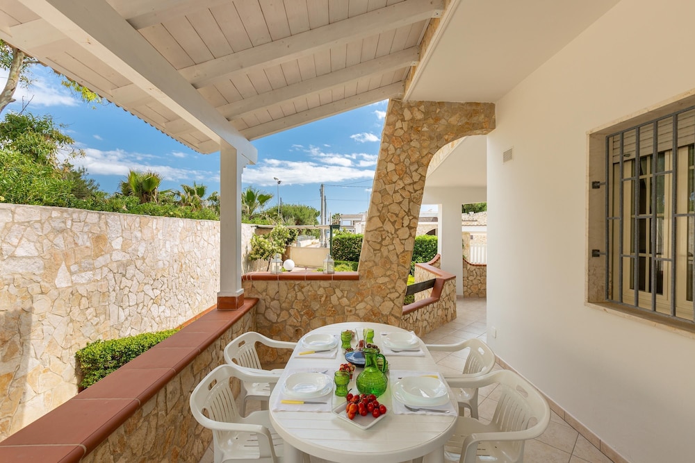 2401 Villetta Rosa by Barbarhouse in Maruggio, Italy