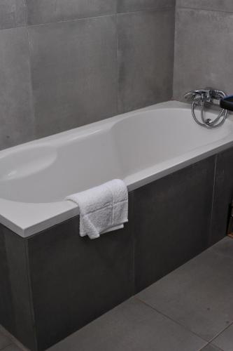 Square Connexions Guest House — Gaborone — photo 3