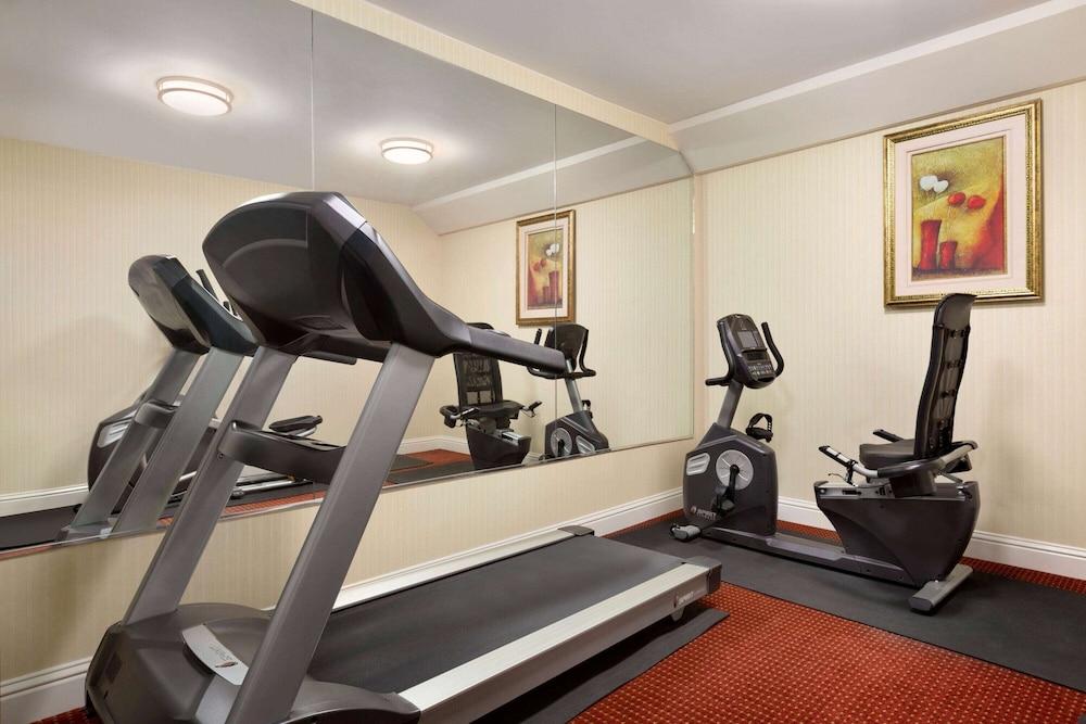 Ramada By Wyndham Oakland Downtown City Center - photo 25