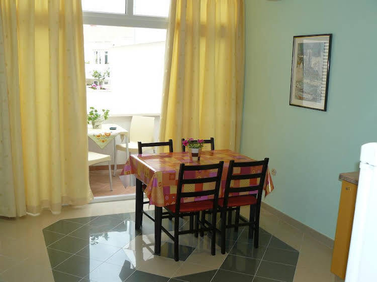 Villa Diana Cozy Apartment for Two — 4-Star Luxury Hotel in Dubrovnik, Croatia