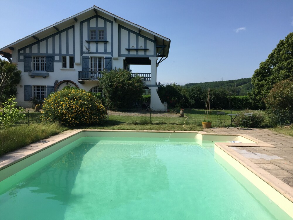 Saint Sever Des Pyrenees - carbon neutral hotel in Unknown City