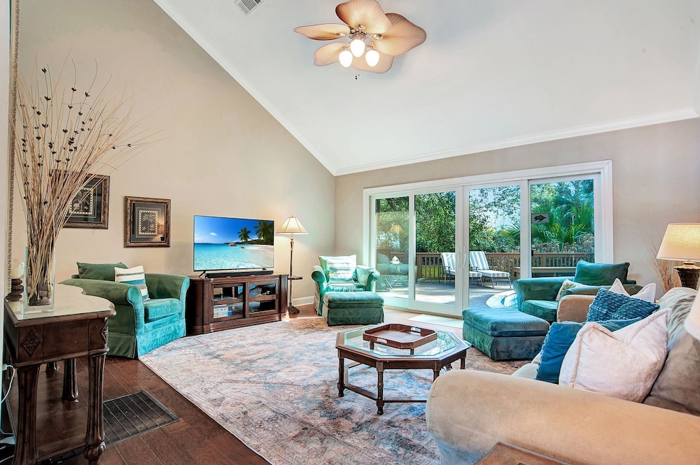 6 Windjammer Court at the Sea Pines Resort - photo 13