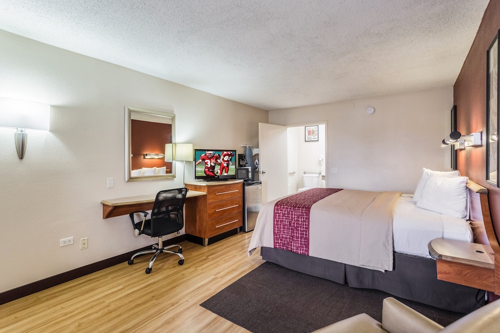 Red Roof Inn Bowling Green - photo 5