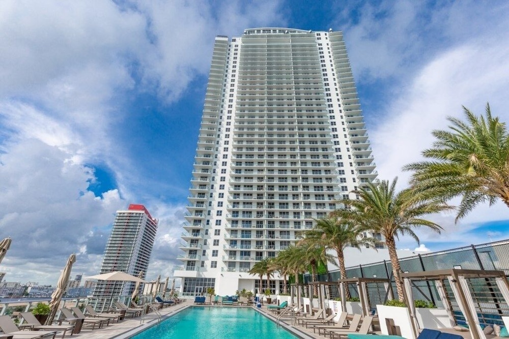 Hyde Beach House Luxury resort 3 Bedroom Condo by RedAwning - photo 48