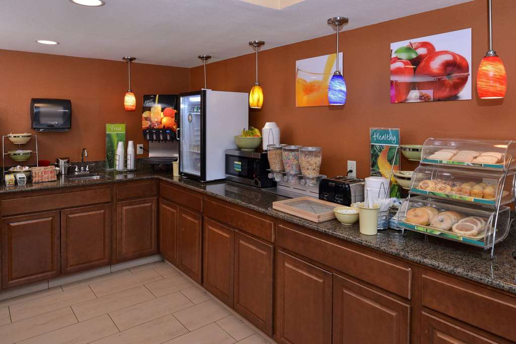 Quality Inn Appleton West - photo 26