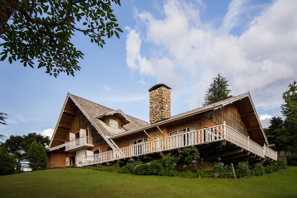 Pousada Déjà Vu - last minute hotel in Campos Do Jordao