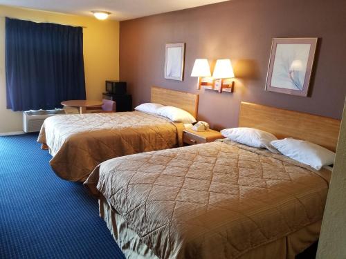 America's Best Inn - photo 9