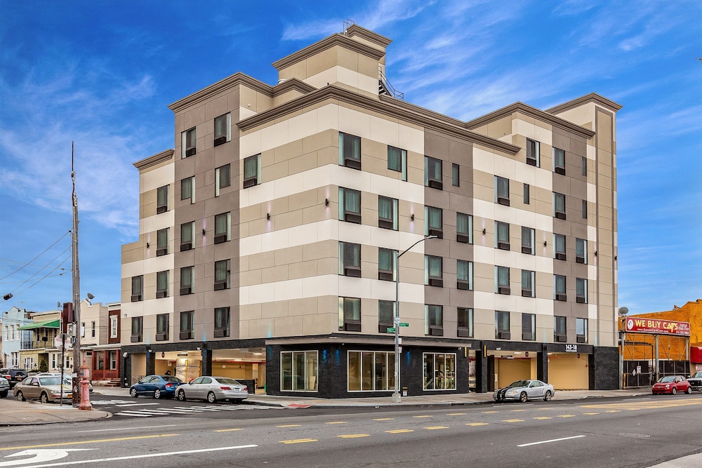 Van Wyck Hotel & Suites Near JFK Airport - featured photo