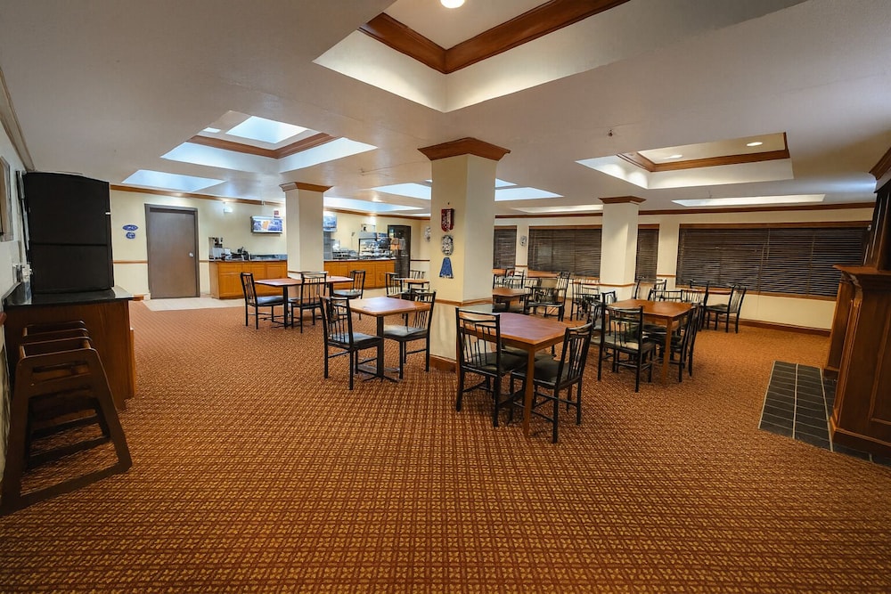 Stay USA Hotel & Suites - photo 13
