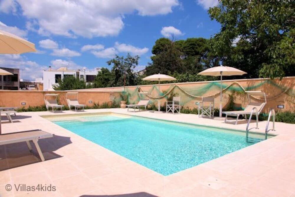 The Courtyard Rosa — hotel in Spongano