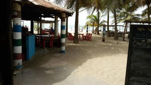 Rainbow beach resort — Banjul — photo 2