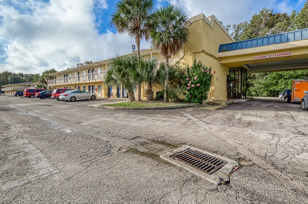 America's Best Inn Jacksonville - photo 6