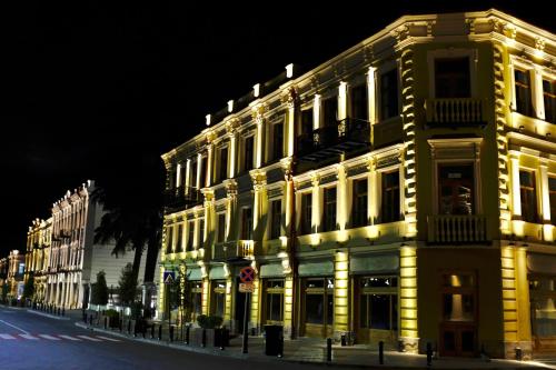 Home in the Old City Center Presidential Area