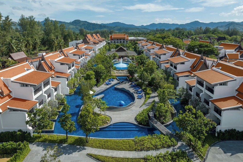 Marriott Vacation Club Khao Lak Beach Resort in Takua Pa, Thailand