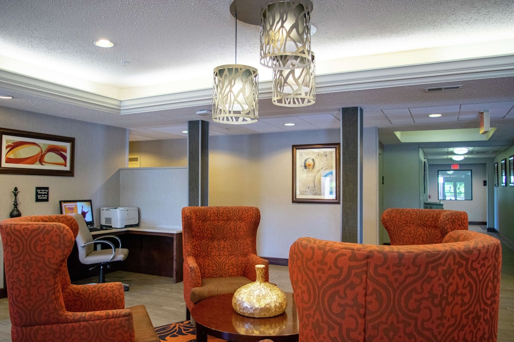 Hampton Inn St. Louis Chesterfield - photo 3