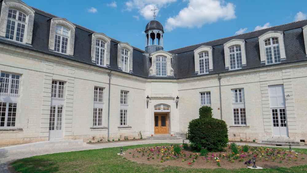 Hôtel Beauvilliers in Saint-Aignan, France