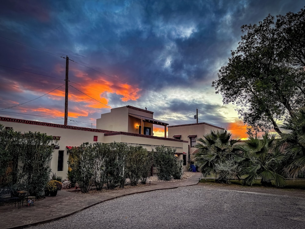 Hoosier Hot Springs & Inn in Truth Or Consequences, United States