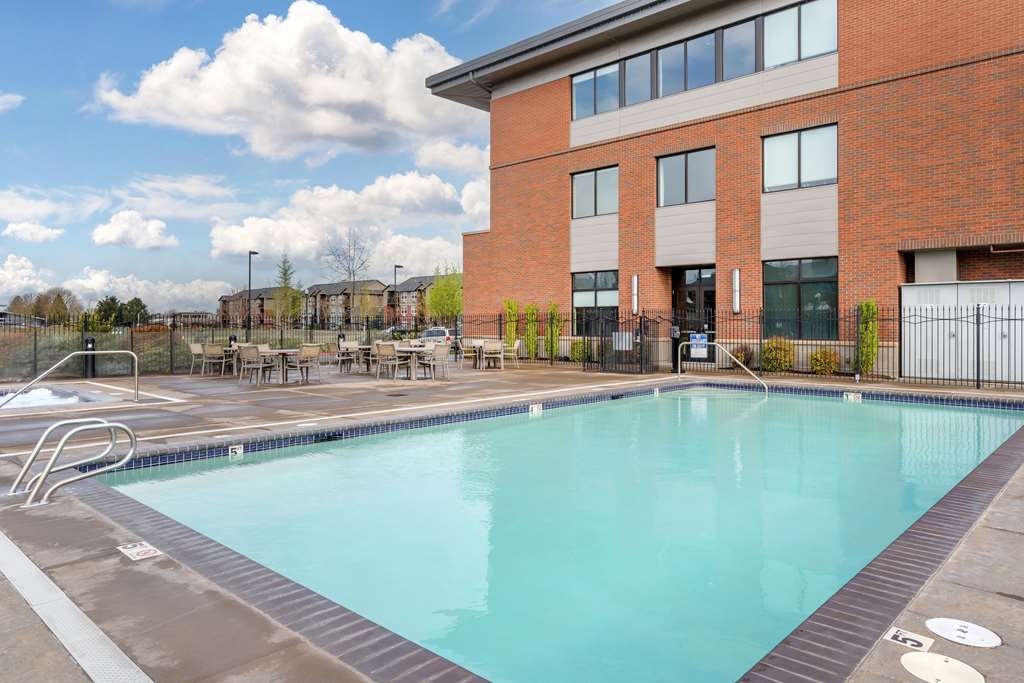 Best Western Premier Boulder Falls Inn - photo 57