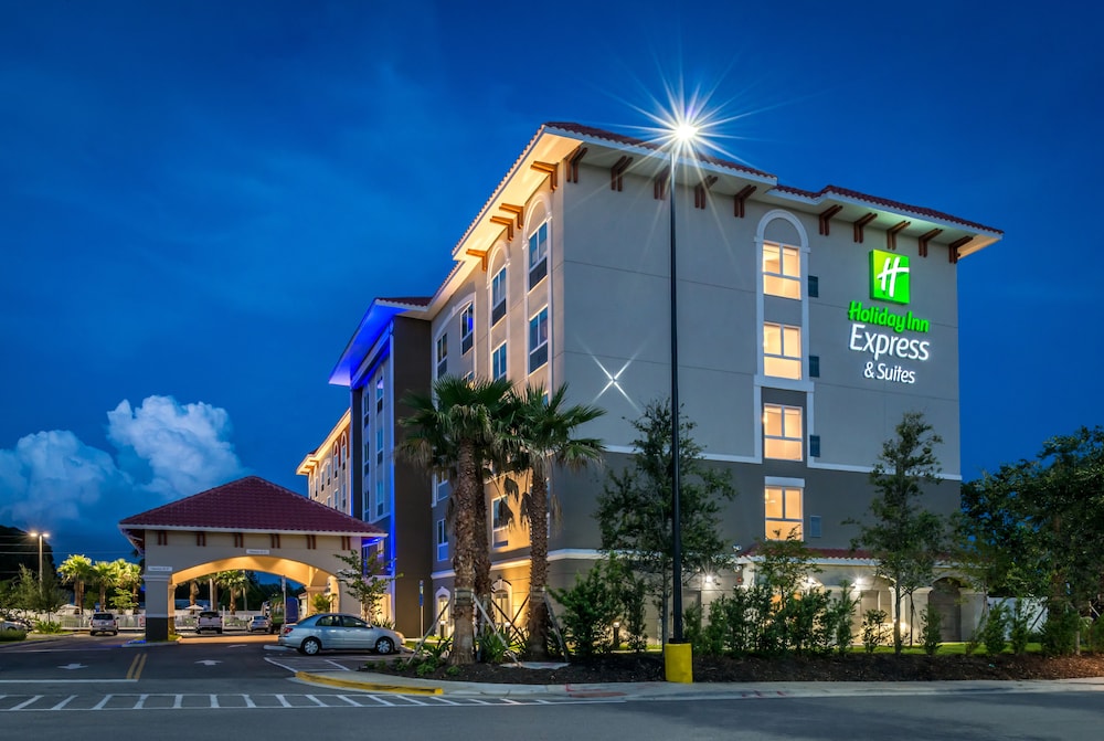 Holiday Inn Express & Suites St. Petersburg Madeira Beach by IHG - photo 87