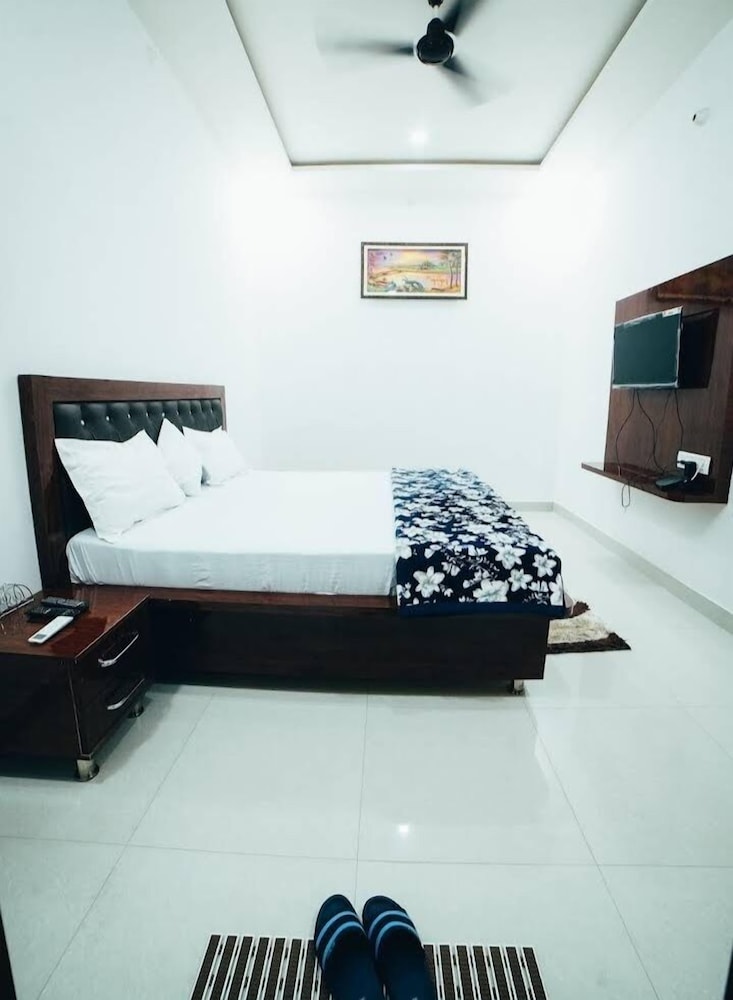 Hotel DM Heavens — Bhiwani — photo 5
