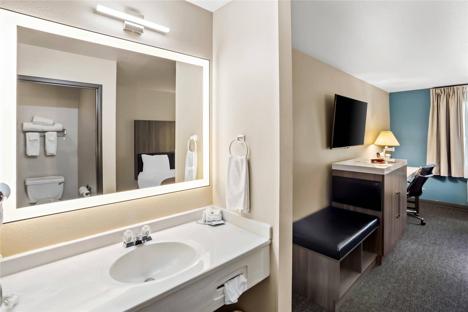 Quality Inn Port Orchard - photo 50