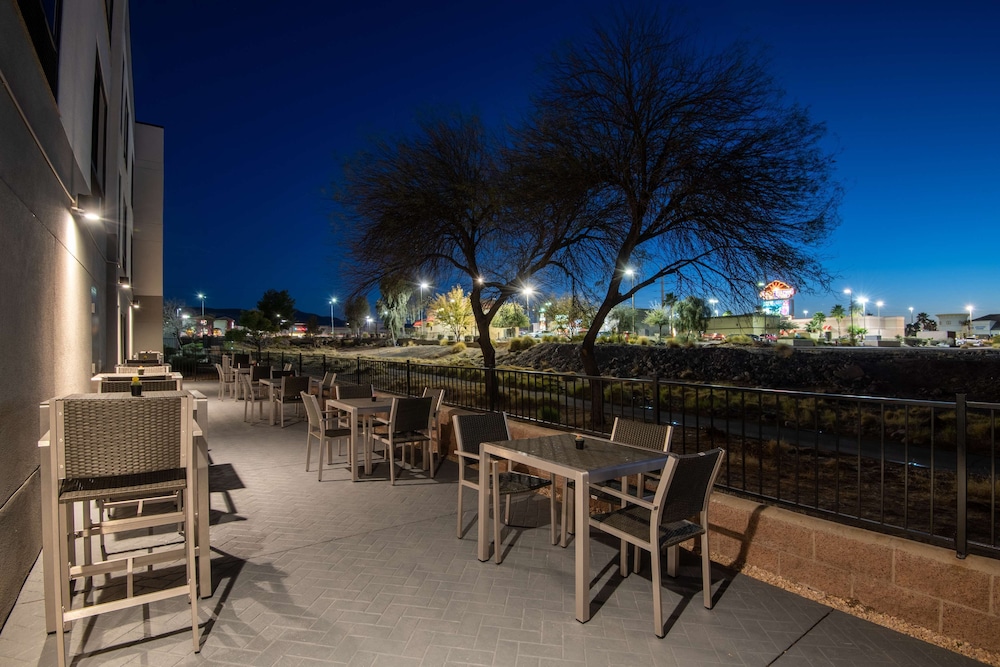 Hampton Inn & Suites Las Vegas Henderson - photo 42