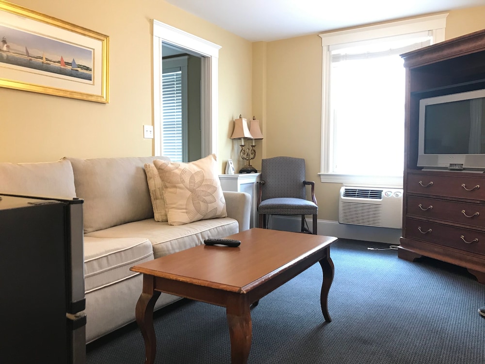 The Winthrop Arms Hotel And Restaurant - photo 40
