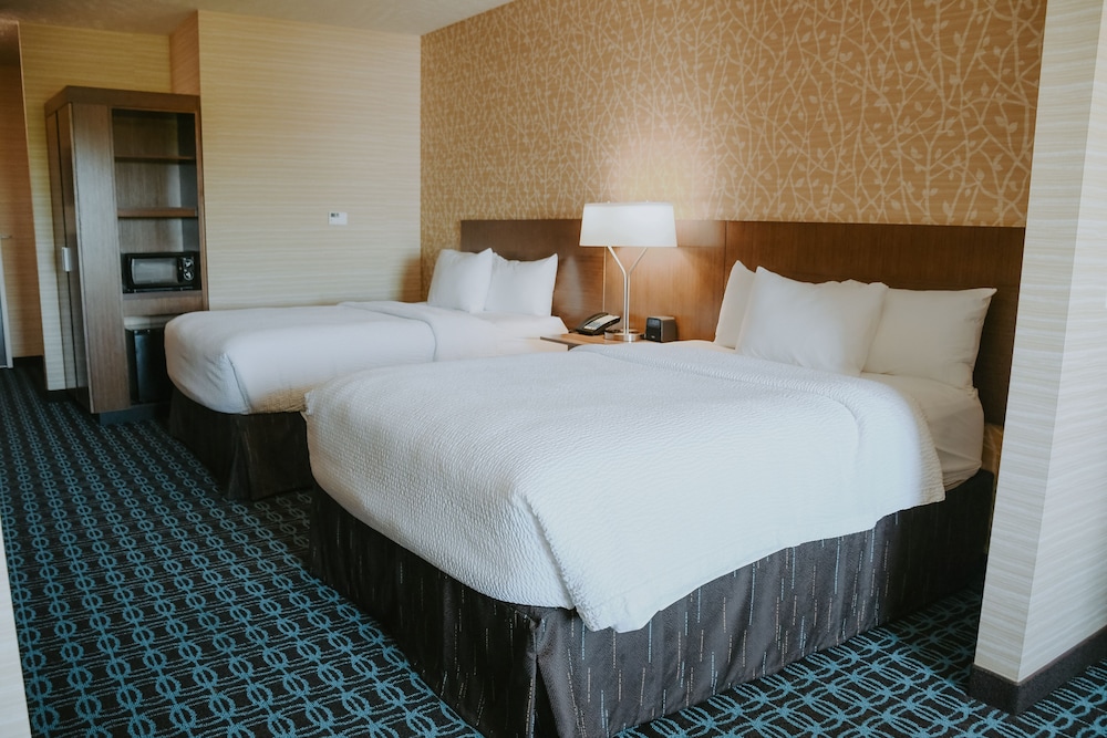 Fairfield Inn & Suites Lincoln Airport - photo 9