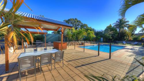 Wallace Motel And Caravan Park — hotel in Maryborough