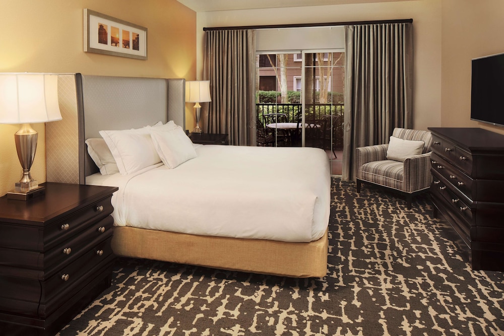 Hilton Grand Vacations Club Tuscany Village Orlando - photo 8