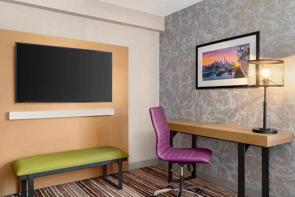 Holiday Inn Philadelphia Arpt Stadium Area - photo 17