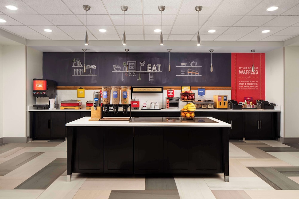 Hampton Inn Stafford Quantico & Conference Center - photo 32