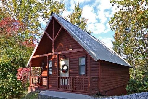 First Love - last minute hotel in Gatlinburg