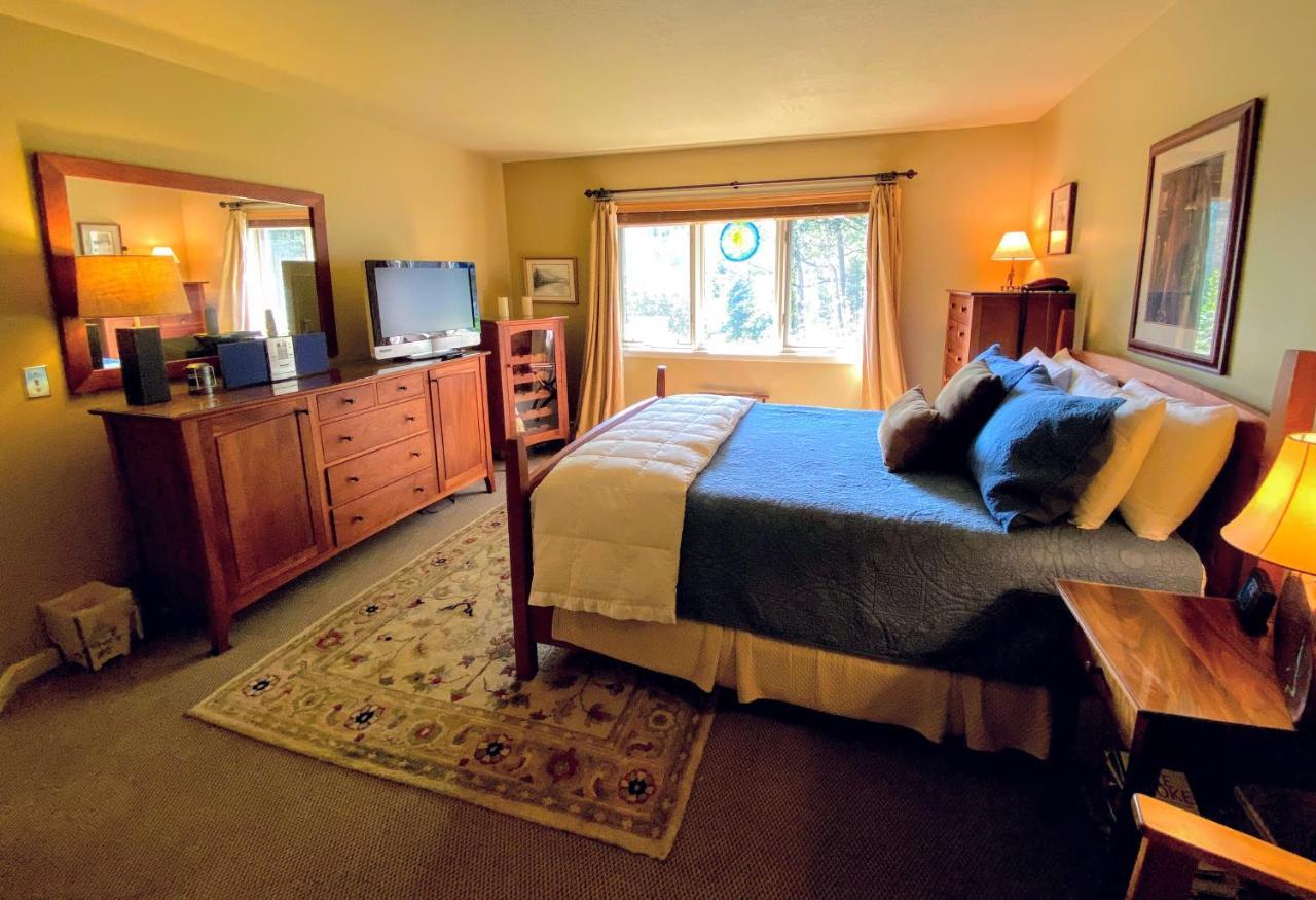 F8 Luxurious Mt Washington Hotel golf course home Wifi cable air conditioning - photo 20