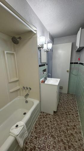 Hopwood Motel - photo 23