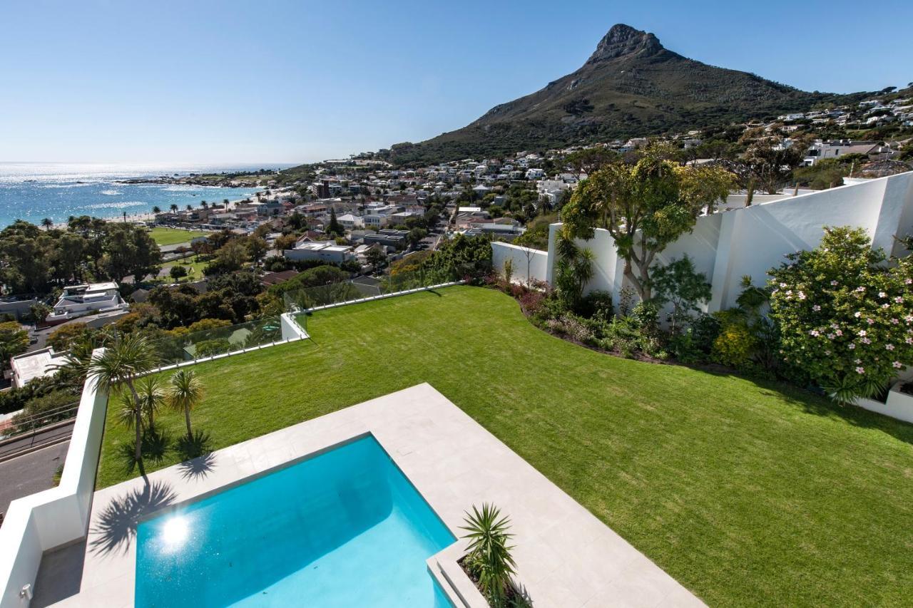 Sandpiper House: Stunning Ocean Views Heated Pool & Large Garden