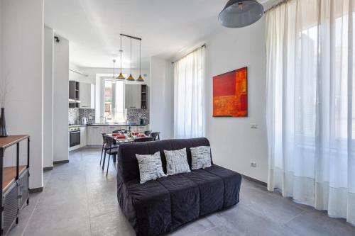 Ponte Milvio 3 Bedroom Apartment — 4-Star Luxury Hotel in Rome, Italy