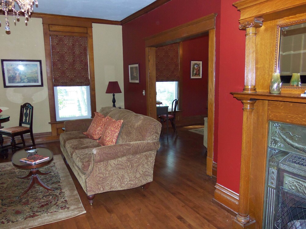 The Wanderlust Hotel - photo 13