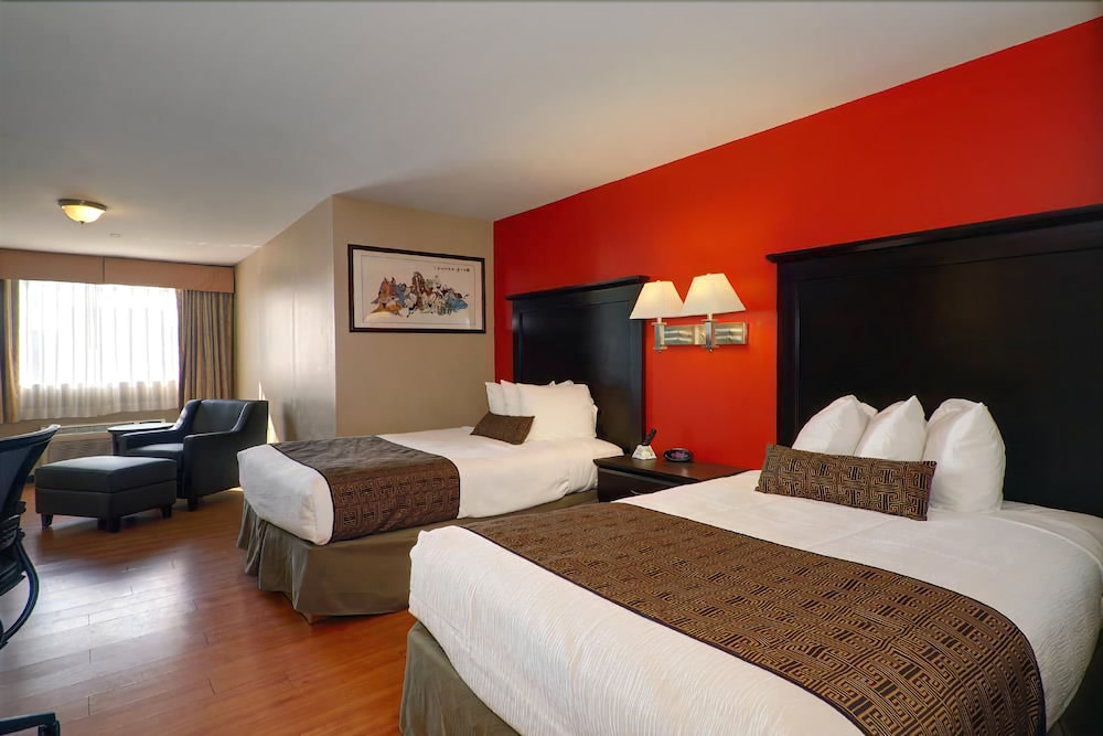 Best Western Plus Dragon Gate Inn - photo 13