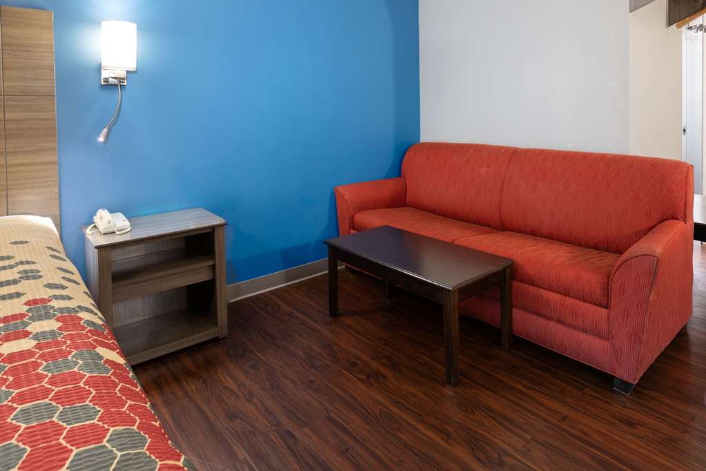 Baymont by Wyndham Bay City - photo 5