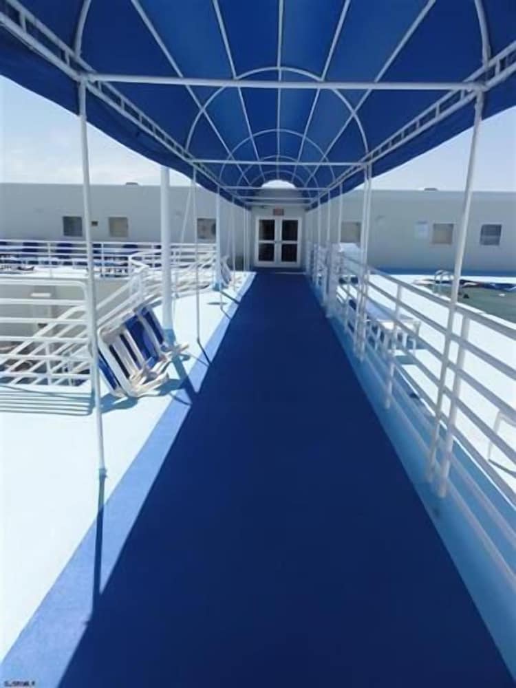 Biscayne Suites - photo 33