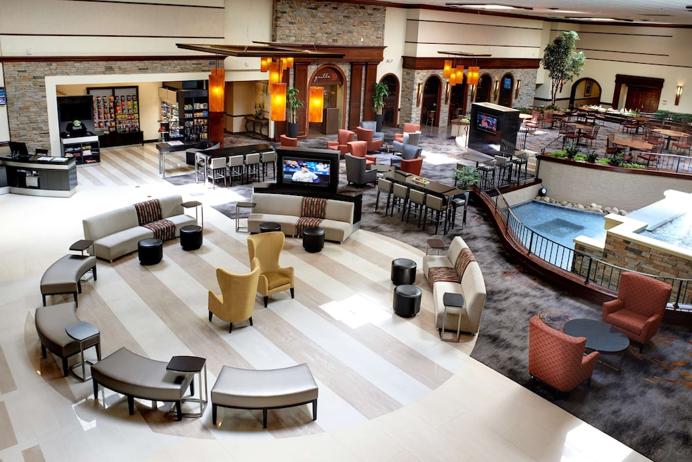 DoubleTree by Hilton Dearborn — Dearborn — photo 4