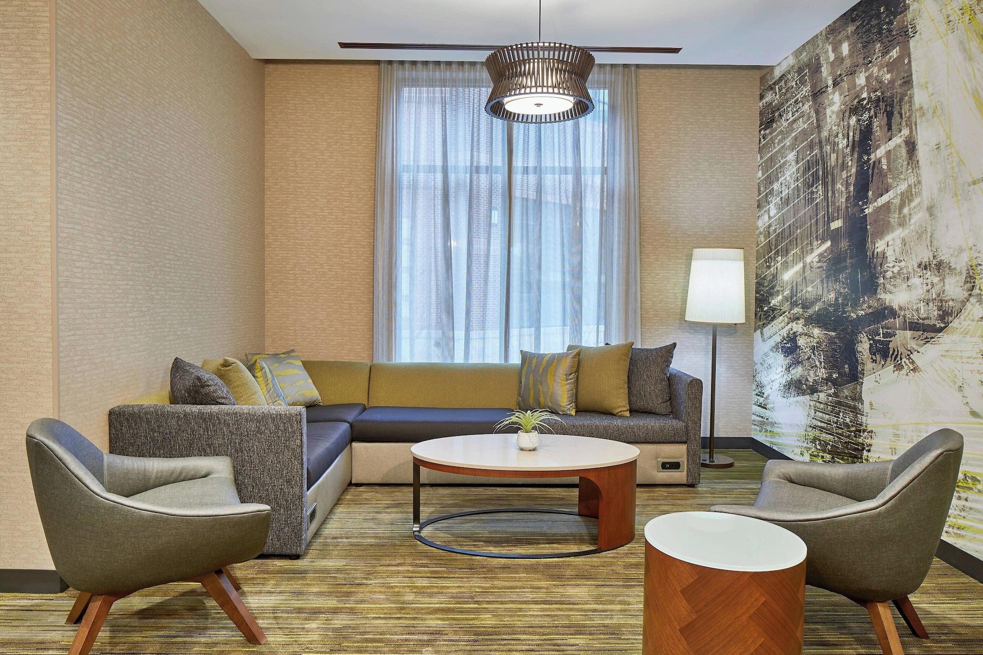 Courtyard by Marriott Baltimore Downtown McHenry Row - photo 30