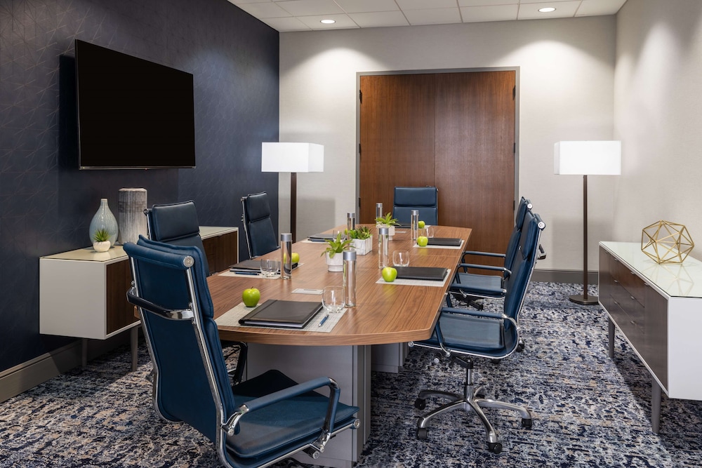 Hilton Houston North - photo 39