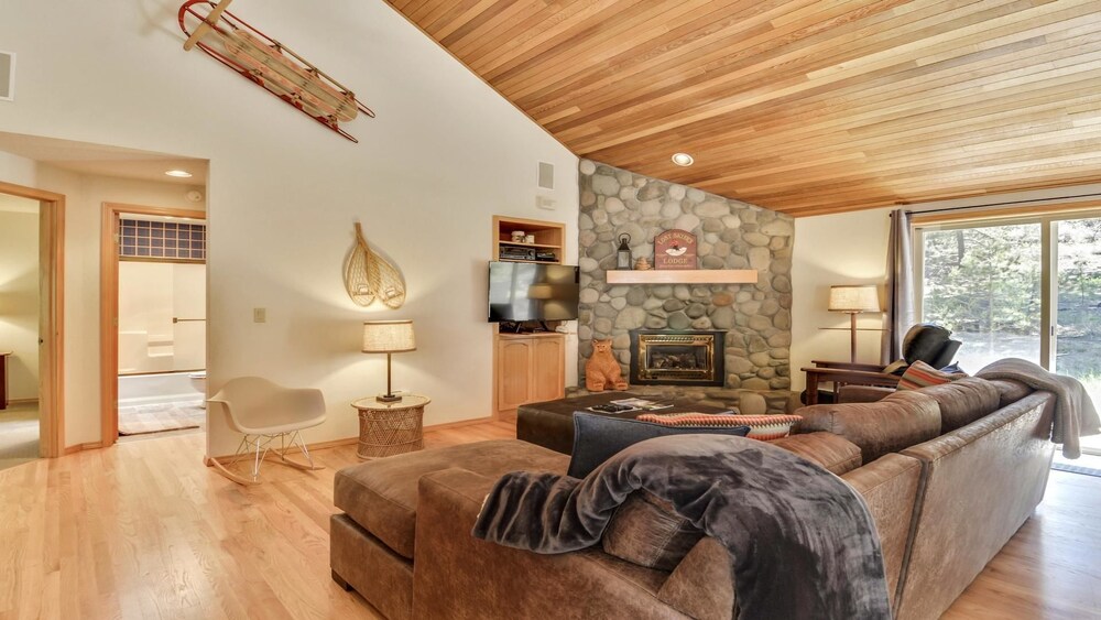 Hart Mountain 18 — 4-Star Luxury Hotel in Bend, United States