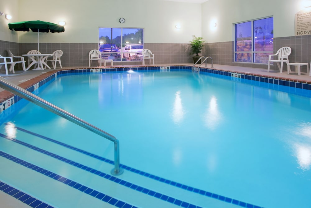 Holiday Inn Express & Suites Parkersburg Mineral Wells by IHG - photo 22